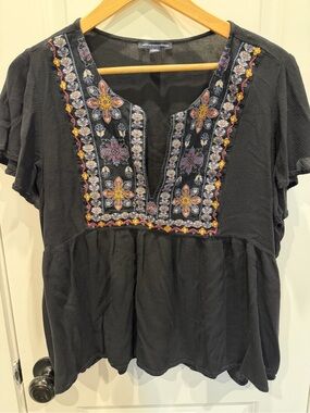 American Eagle Outfitters Black Embroidered V-Neck Peasant Top